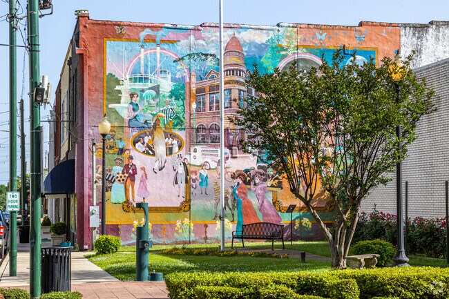 Murals and pocket parks are there for resting your feet and enjoying the view in downtown Camden.