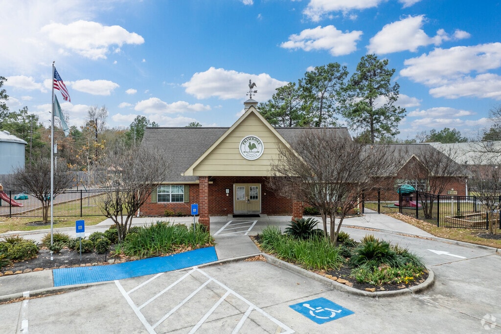 Primrose School of Atascocita serves grades Pre K through Kindergarten.