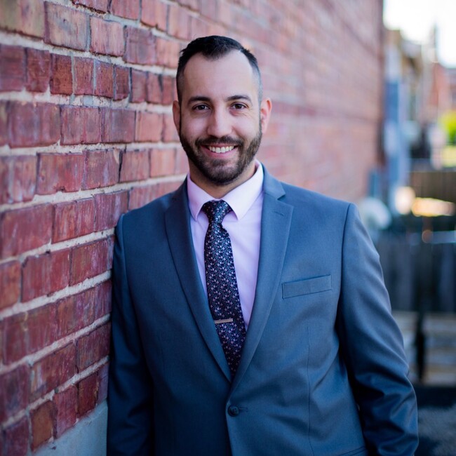Agent Photo