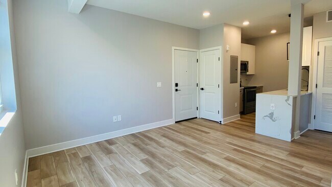 801 N 40th St unit 6, Philadelphia, PA 19104 - photo 3