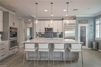 18256 Creekside Preserve Loop Unit 201, Fort Myers, FL 33908