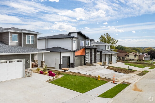 New contemporary and modern homes are being built daily in Northwest Davenport, Iowa.