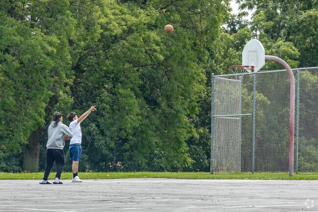Basketball and tennis courts can be found near Alpine Park in Hillview.