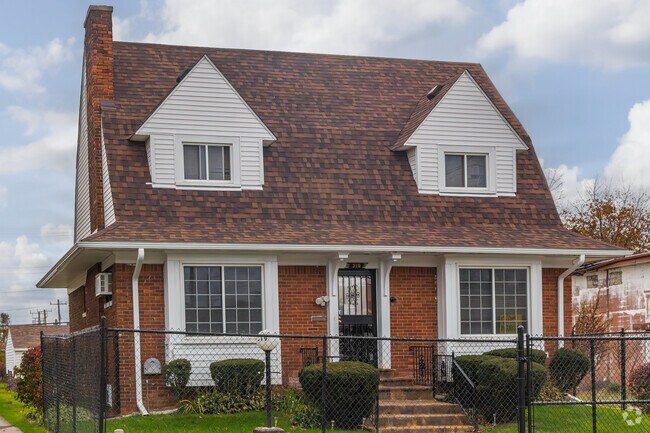 Experience cozy living in Grixdale Farms.