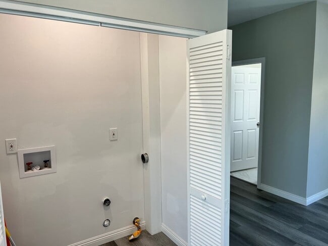 18414 Horst Ave, Artesia, CA 90701 - photo 7