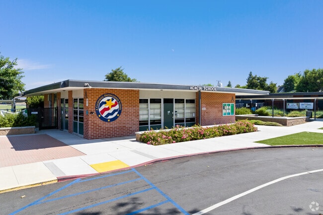 Acacia Elementary School serves over 350 students and is a magnet school with an A- Niche score.