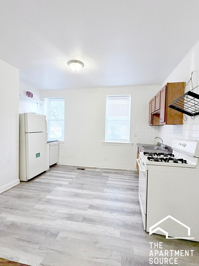 1900 S Throop St unit 9, Chicago, IL 60608 - photo 4