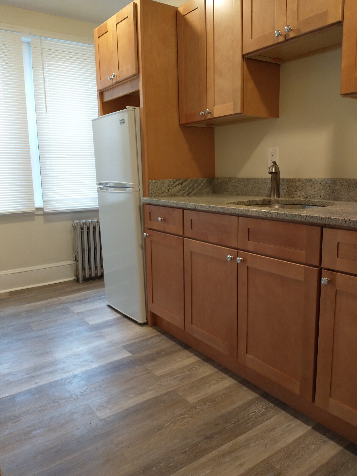 53 Fellsway W unit 1, Medford, MA 02155 - photo 1