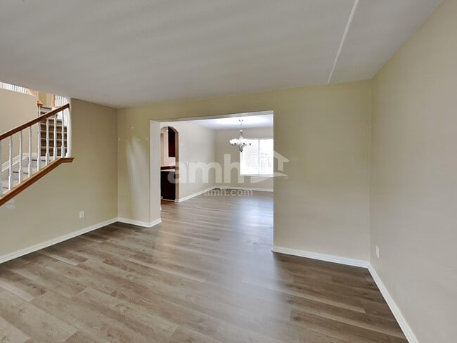 2828 S Killarney Way, Aurora, CO 80013 - photo 7