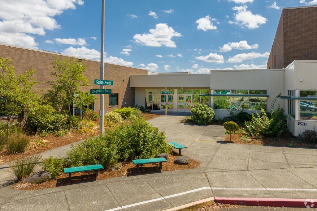 Salish Ponds Elementary School is at the intersection of Salish Ponds and Dragonfly Rock.