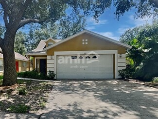 622 Cape Cod Cir, Valrico, FL 33594