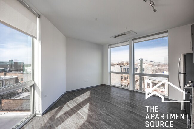 2340 N California Ave unit 607, Chicago, IL 60647 - photo 3