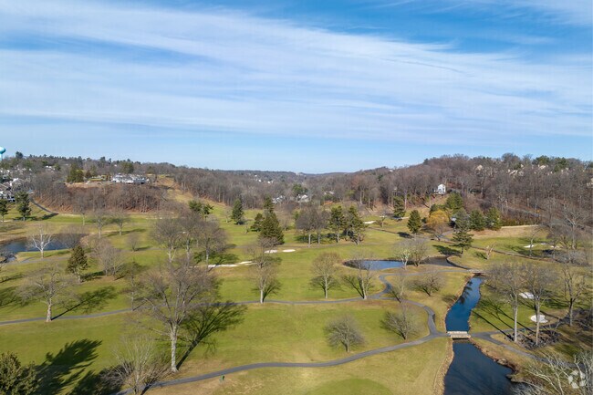 The Saint Andrew's Golf Course in Ardsley is an exciting obstacle course for golfers to enjoy.
