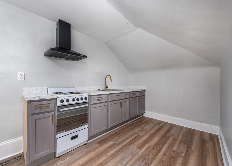 4013 W Forest Park Ave unit 3, Gwynn Oak, MD 21207 - photo 1