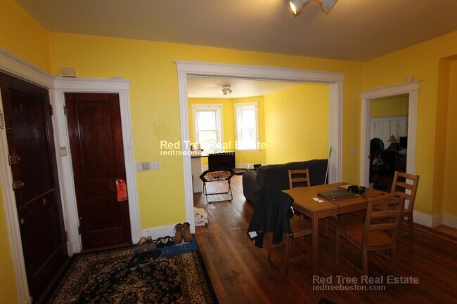 43 Orkney Rd unit 1, Brighton, MA 02135 - photo 3