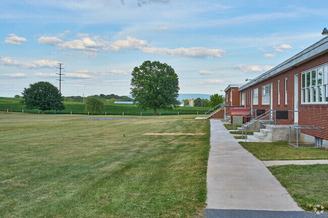 Paradise Mennonite School is a private school in rural Washington County.