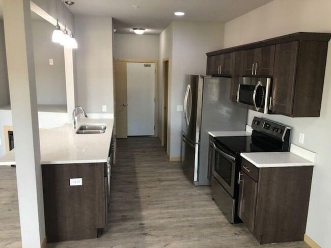 6058 Driscoll Dr, Madison, WI 53718 - photo 7