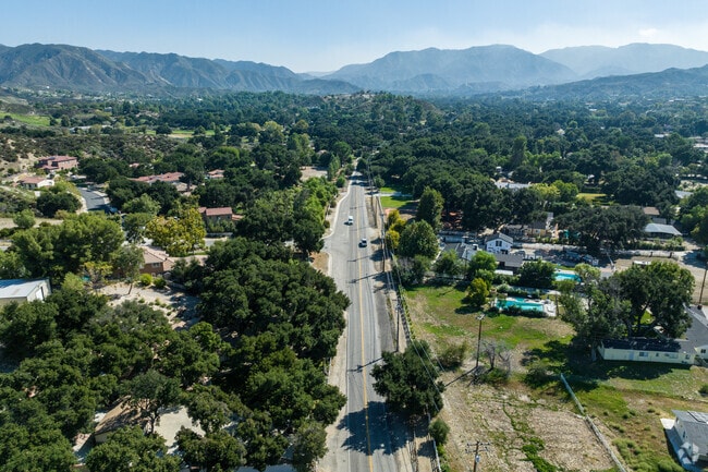 Canyon Country residents are surrounded by beautiful mountains.