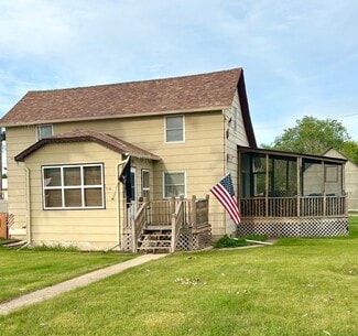 516 Broadway Ave, Culbertson, MT 59218
