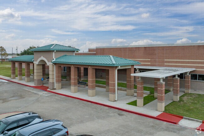 Leo Rizzuto Elementary School has a supportive staff that serves the students of La Porte.