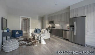 340 Bremen St Unit 301, Boston, MA 02128