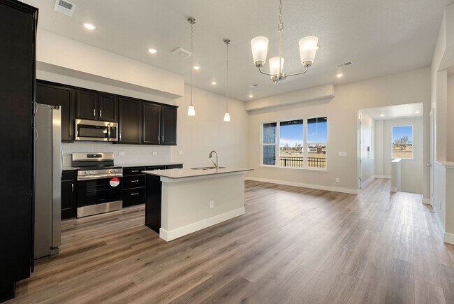 6809 Maple Leaf Dr unit 201, Timnath, CO 80547 - photo 5