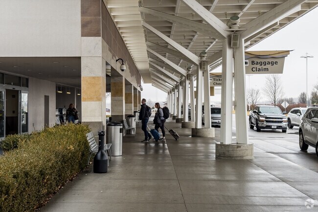 Heart of the Westside residents have convenient access to Springfield–Branson National Airport.