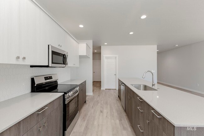 2326 N Lithodora Ave, Star, ID 83669 - photo 6