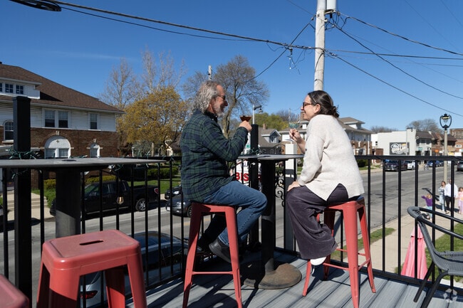 Hawthorne Glen residents can enjoy some wine, cheese and good company at Charles E. Fromage.