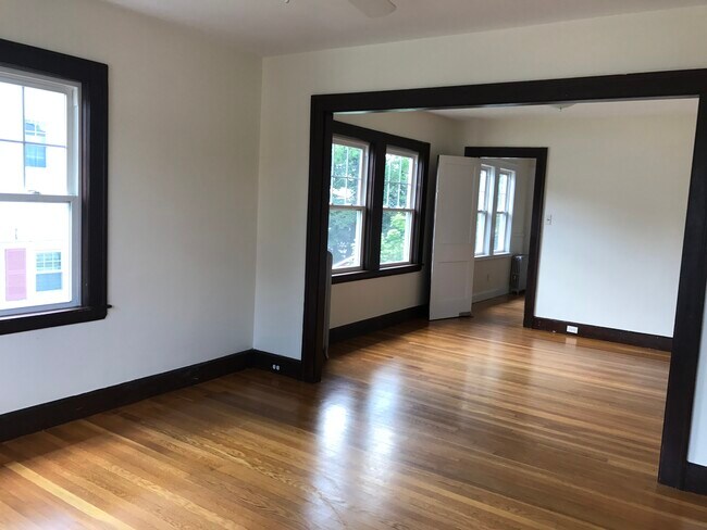 Living room/dining room