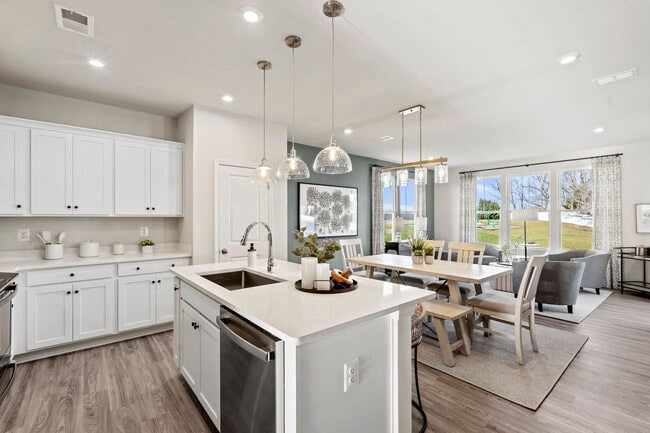 101 Taft Ave, Ranson, WV 25438 - photo 2