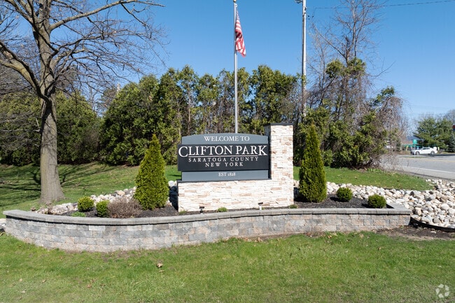 Clifton Park is a lovely community in the county of Saratoga in NY.