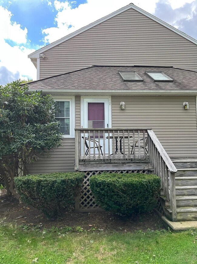 96 Prospect St unit 1, Rockland, MA 02370 - photo 3