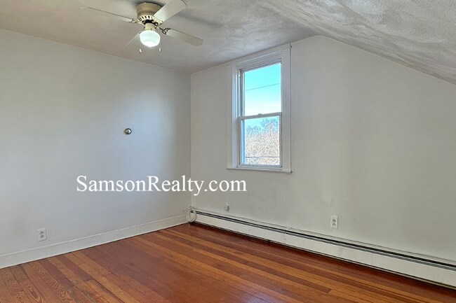12 Ostend St unit 2, Johnston, RI 02919 - photo 5