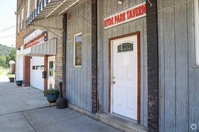 Meet up with a friend for a drink at the Hyde Park Tavern.