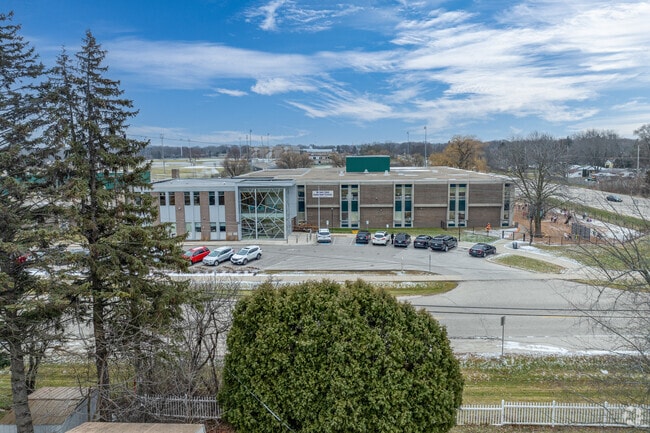 The front entrance at Brown Deer Elementary School.