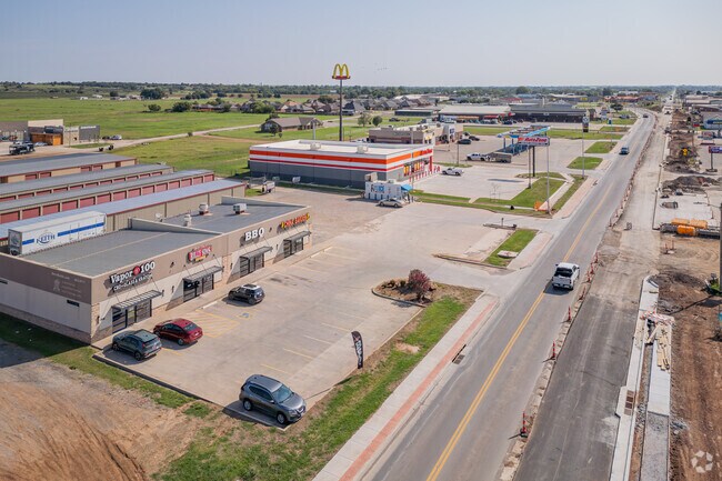 8th Street in Elgin hosts most of the city’s shopping and dining options.