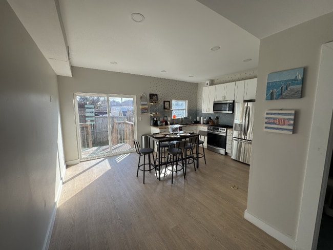 4305 Ave S unit A, Galveston, TX 77550 - photo 2