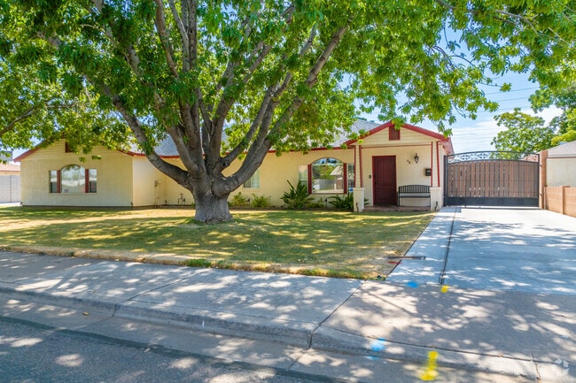 Find your dream home in the enchanting Spanish-style homes of Mesa Patios.