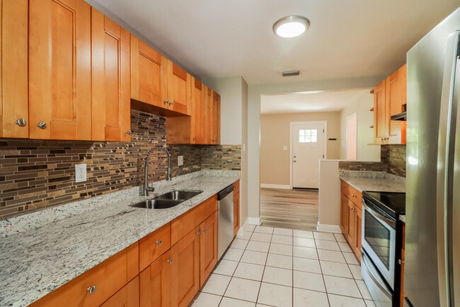 2145 25th Ave N, Saint Petersburg, FL 33713 - photo 5