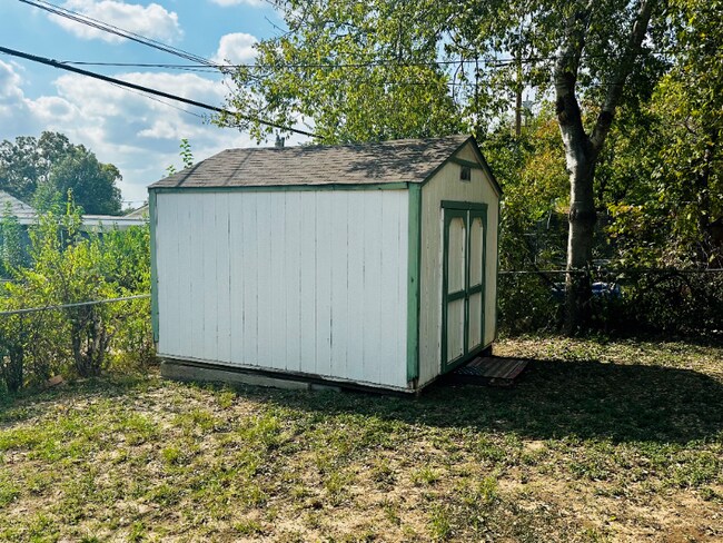 458 Anton Dr, San Antonio, TX 78223 - photo 4