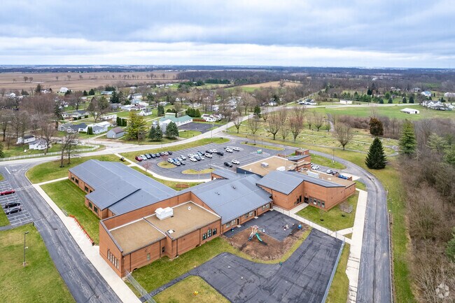 Monroe Elementary School is located in Madison County, London Ohio.
