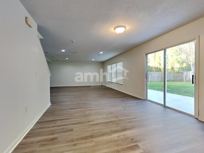 11527 Spring Board Dr, Jacksonville, FL 32218 - photo 5