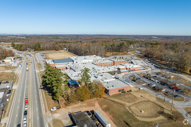 South Hall Middle School has an overall grade of B.