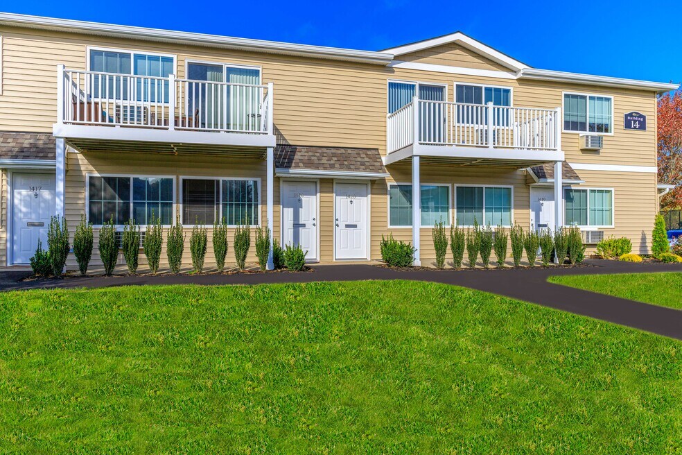 Spruce Pond 20 Spruce Dr, Holbrook, NY