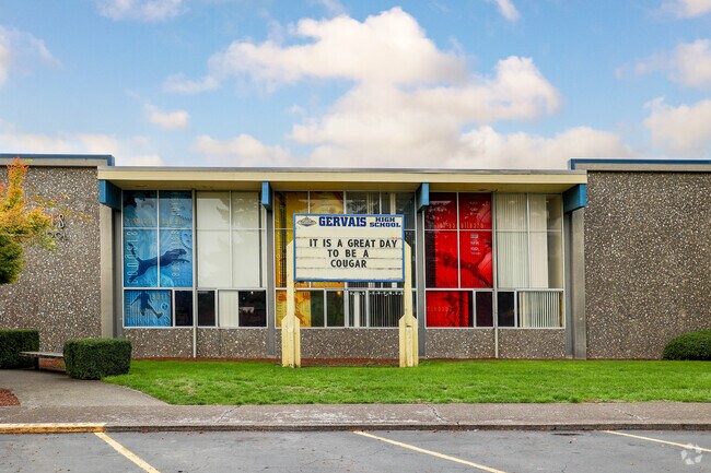 Gervais High School provides a safe and nurturing environment for students in Gervais.