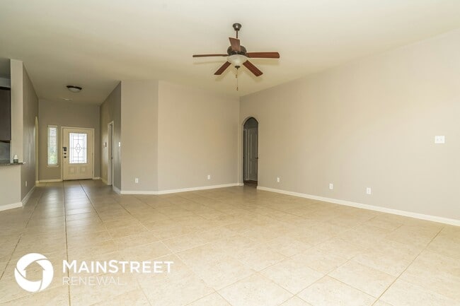 527 Shady Meadow Ln, Glenn Heights, TX 75154 - photo 3