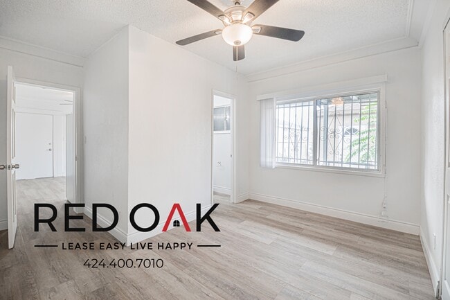 13073 Pierce St unit 13, Los Angeles, CA 91331 - photo 2