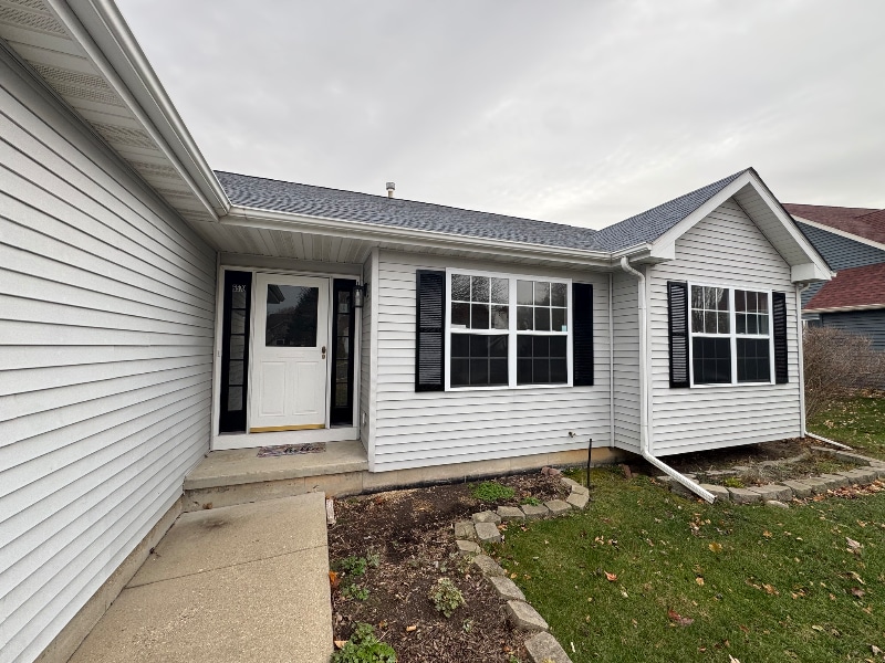 6573 Sonoma Rd, Rockford, IL 61114 - photo 1