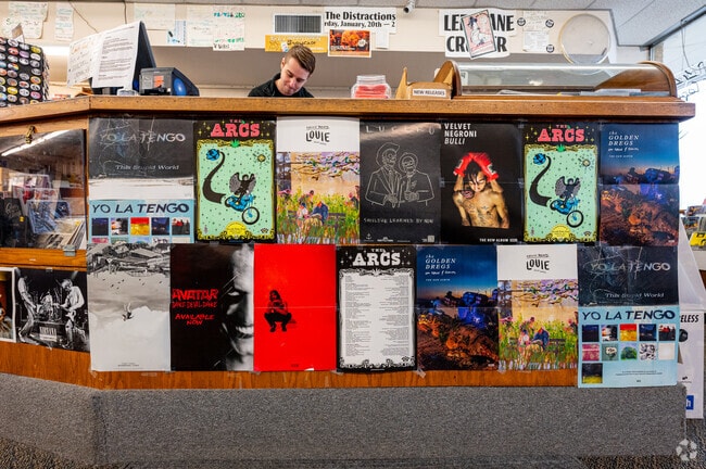 Fort Wayne's Wooden Nickel has been serving locals since 1982.